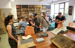Knihovníci ze Stadtbibliothek Nördlingen na zkušené v Olomouci
