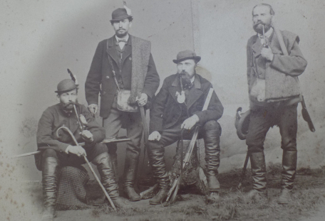 Jeseničtí lesníci za starého mocnářství